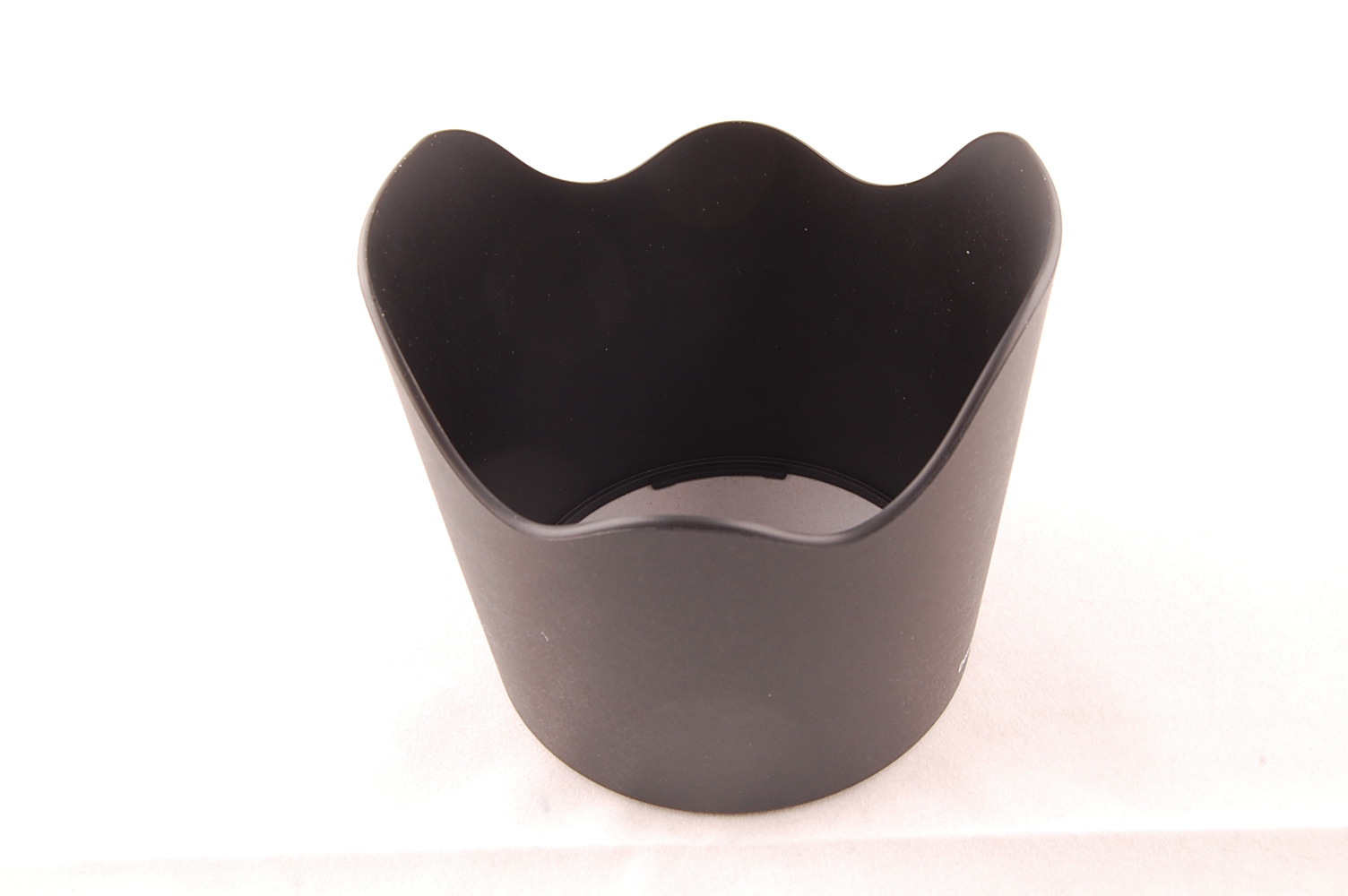 Lens Hood HB-7 PETAL (Bayonet Type)